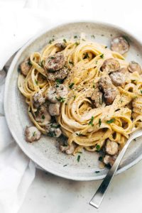 Mushroom-Fettuccine-1-2-768x1152